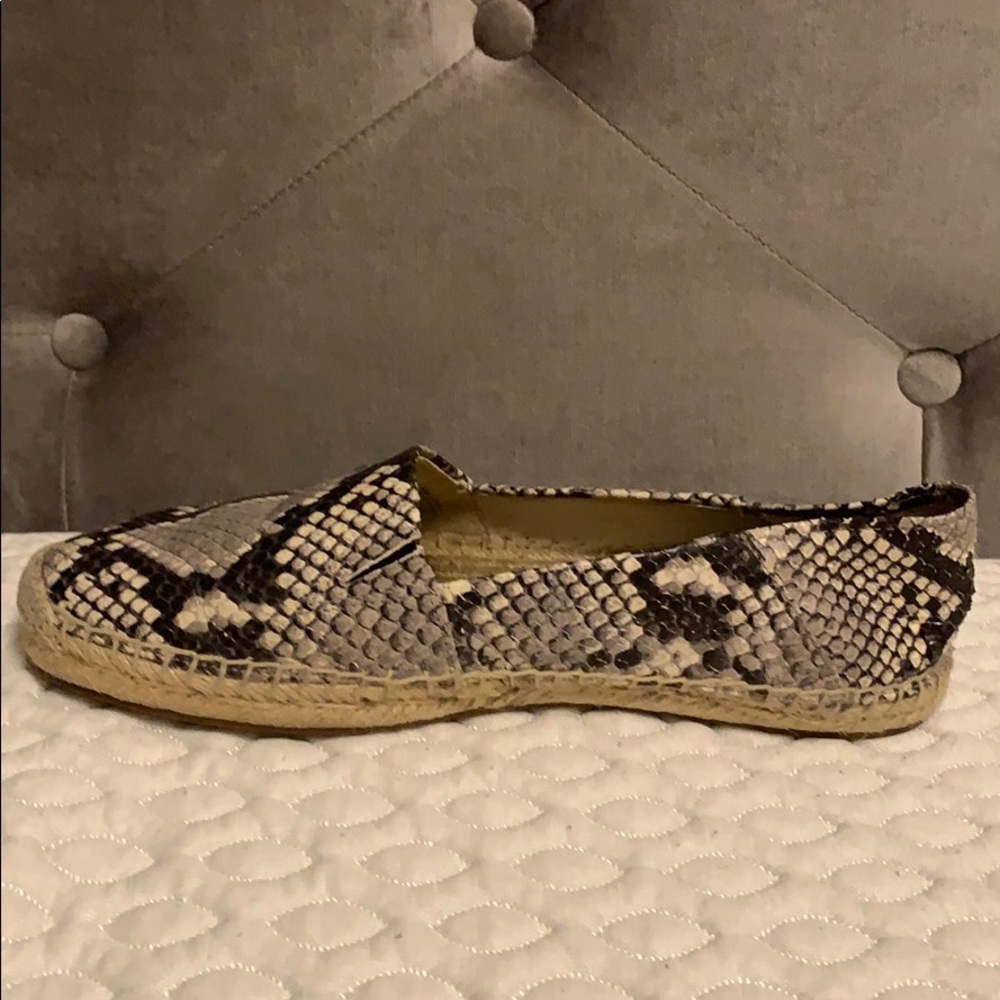 MK espadrille